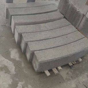 淮北芝麻白弧形路牙石